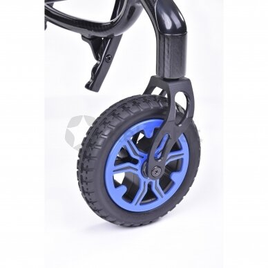 Ultra-light, electric folding wheelchair Q50 R CARBON